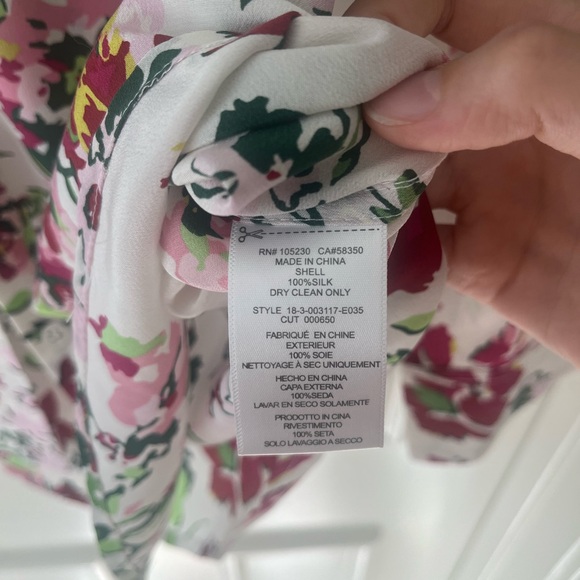 Equipment Femme Silk Floral Button Up Blouse - Picture 4 of 5